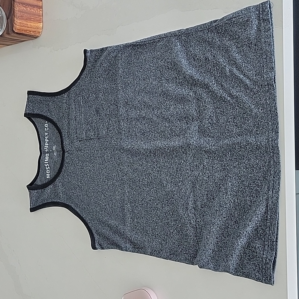 Mens Tank Bundle - Picture 3 of 6